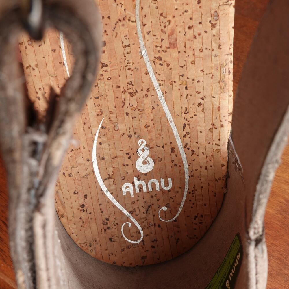 Ahnu Sandals Womens Size 9 Taupe Malini Leather Strappy Fisherman Coastal Shoes - Picture 13 of 15